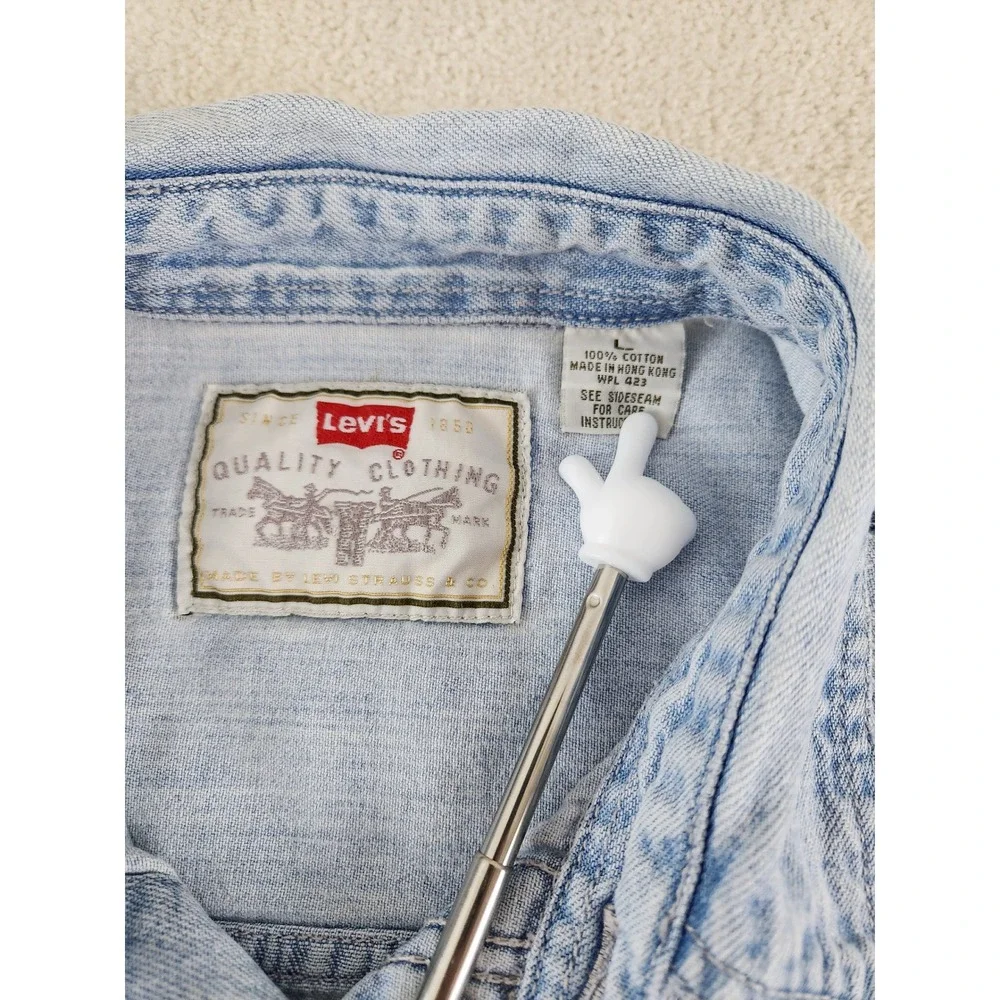 Levis Red Tab Denim Shirt Mens Large Light Wash Blue Long Sleeve Button Down